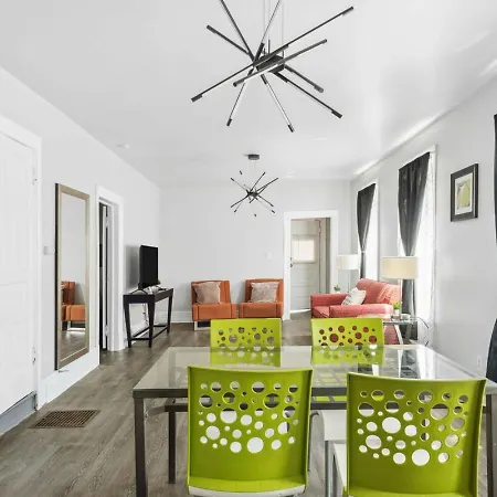 Downtown Detroit Gem - 3 Bedrooms Culture
